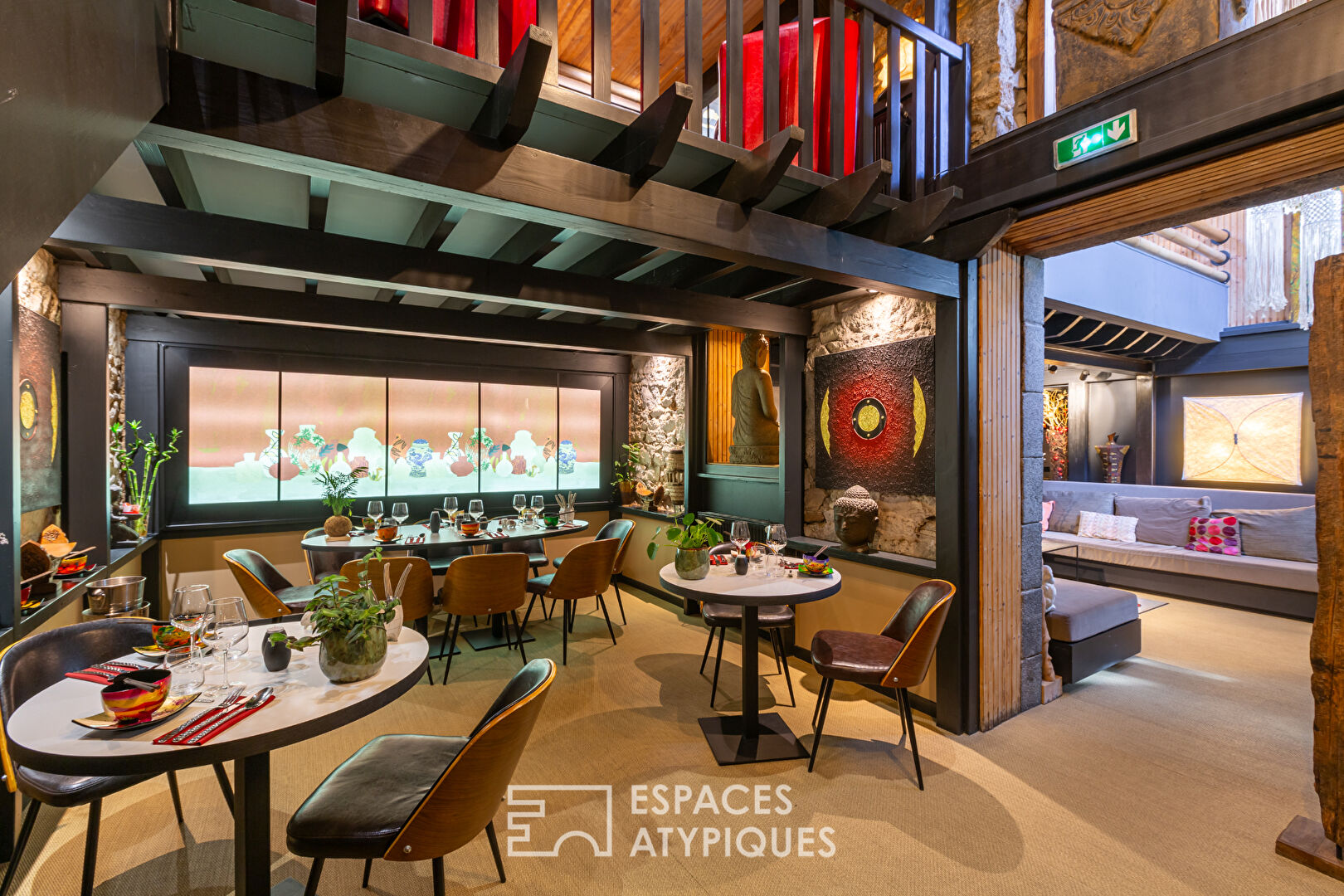 An atypical 300 m2, versatile space opposite Saint-Brieuc station.