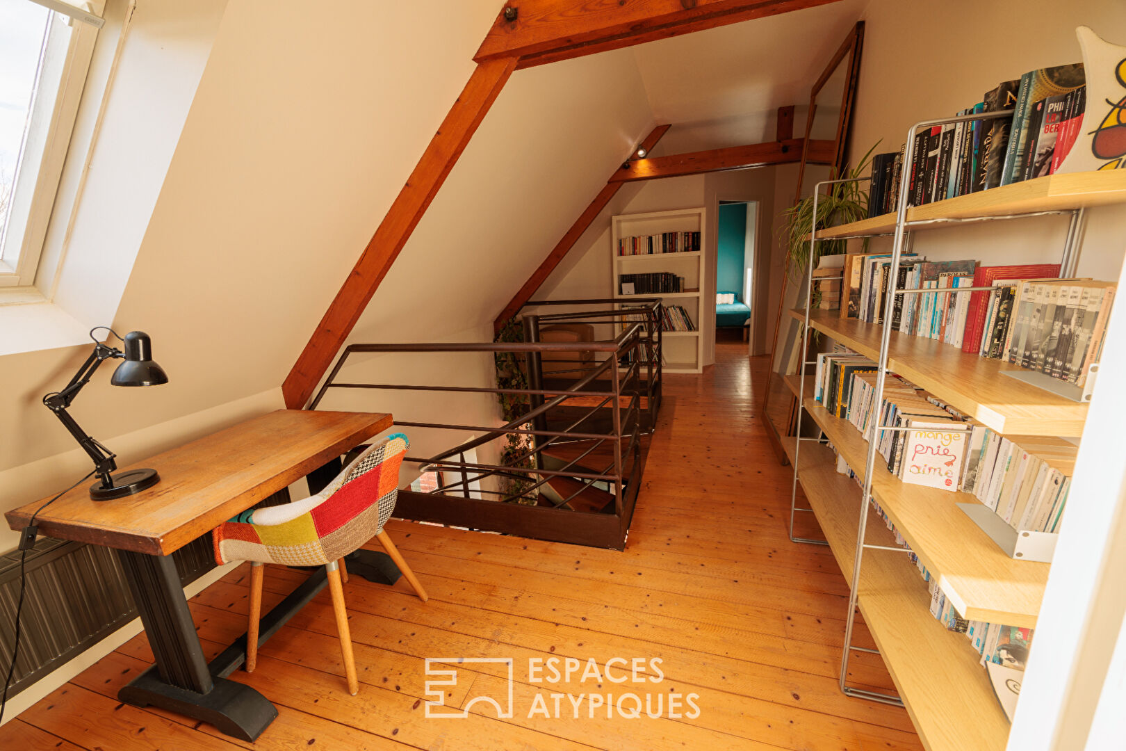 Ancienne école réhabilitée en maison atypique