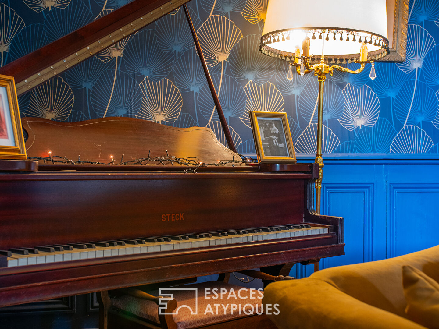 Magnificent villa from 1859 and its park in Dinan