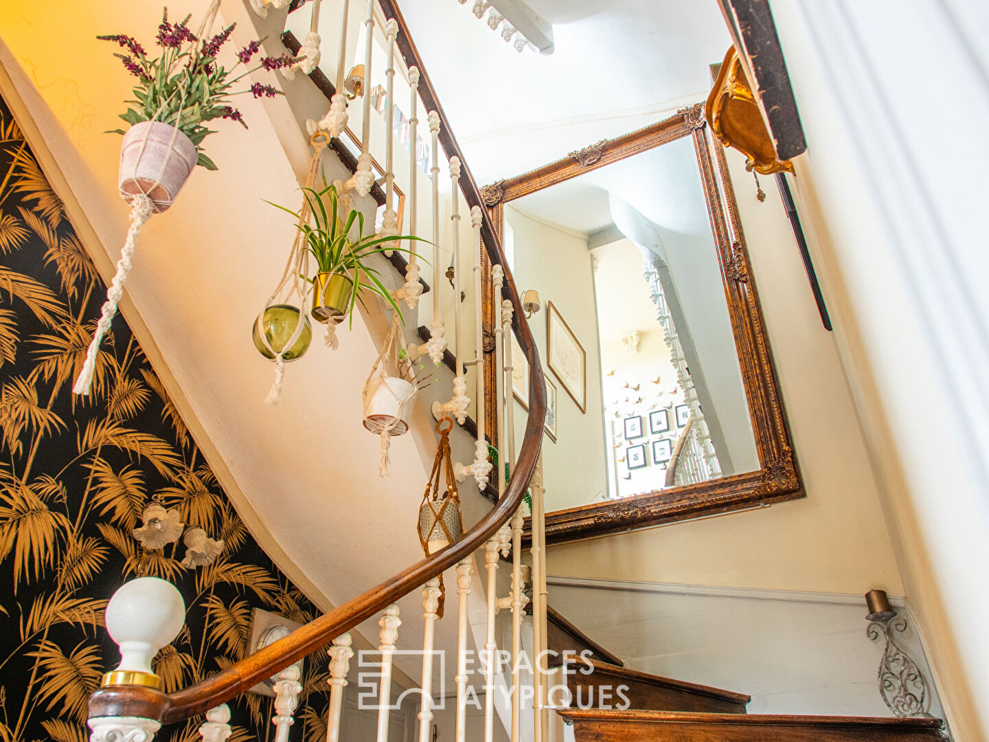 Magnificent villa from 1859 and its park in Dinan