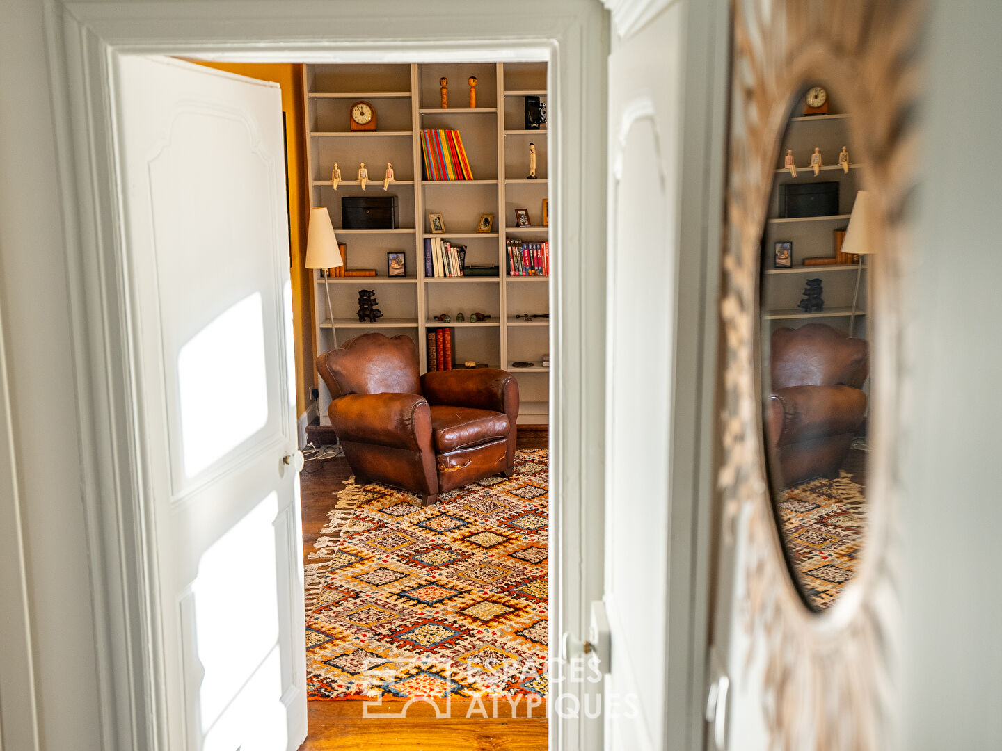 Elegant 18th century residence, with timeless charm in the heart of the historic district