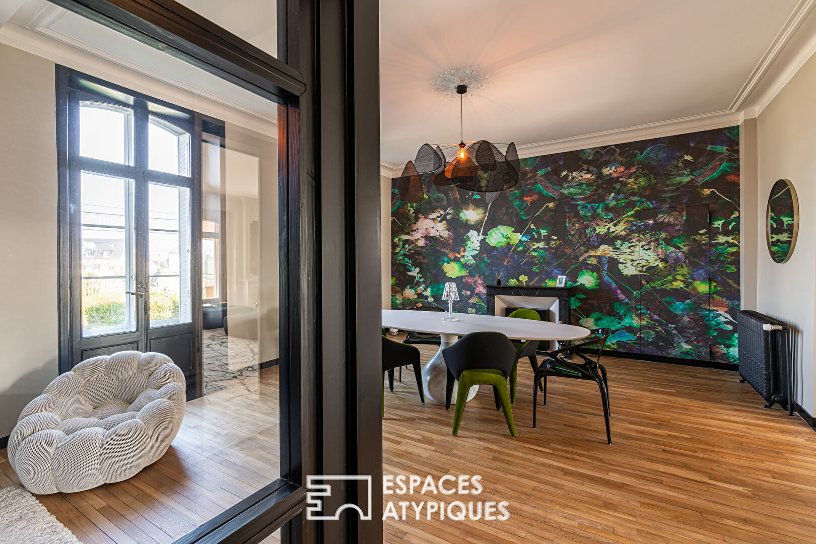 Demeure de prestige, rénovation et décoration haut de gamme, jardin arboré