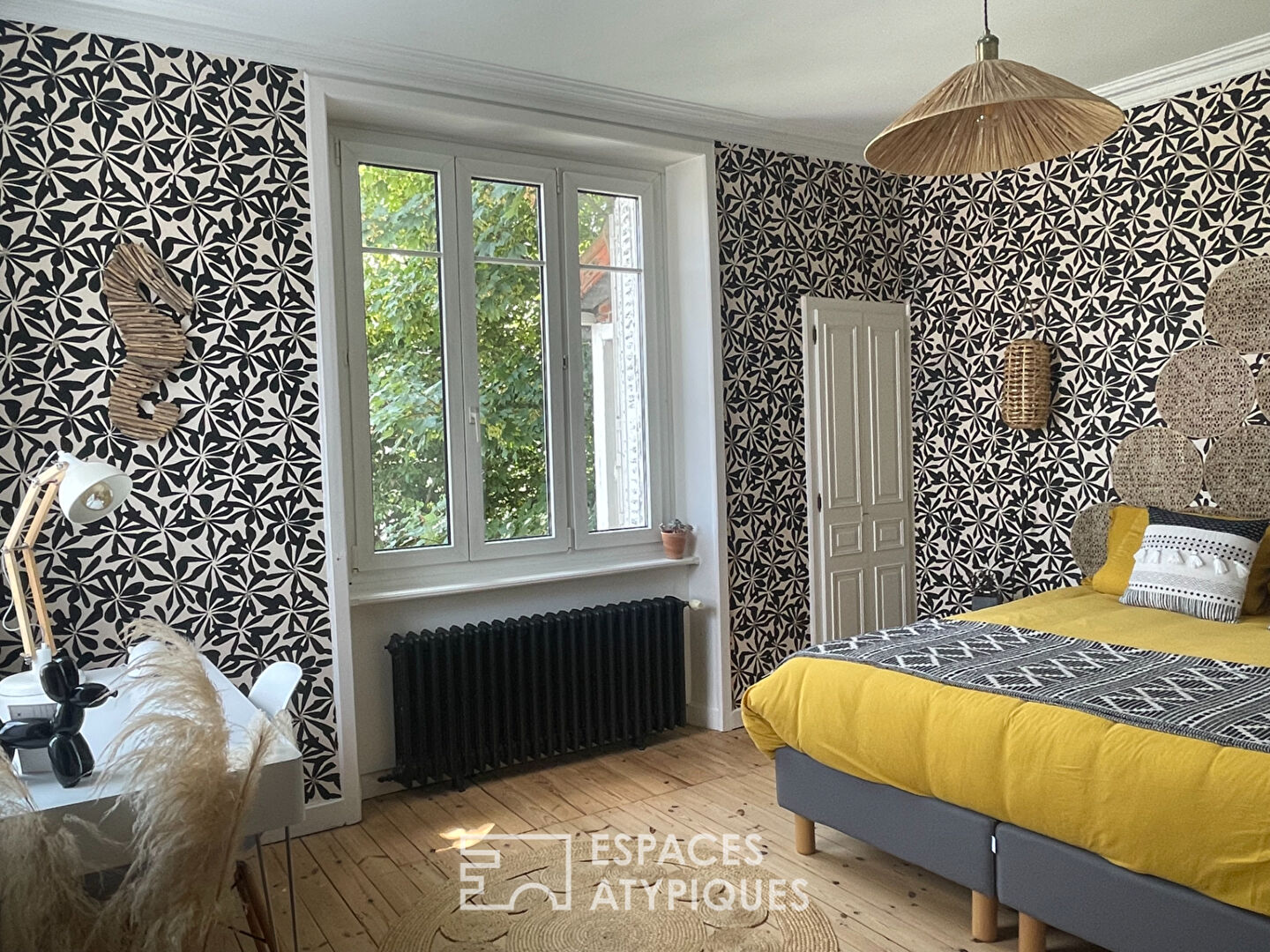 Demeure de prestige, rénovation et décoration haut de gamme, jardin arboré