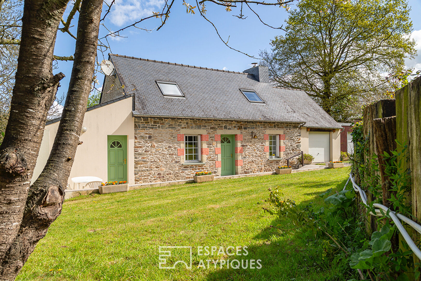 Charmante maison de campagne rénovée proche du bourg d’Allineuc
