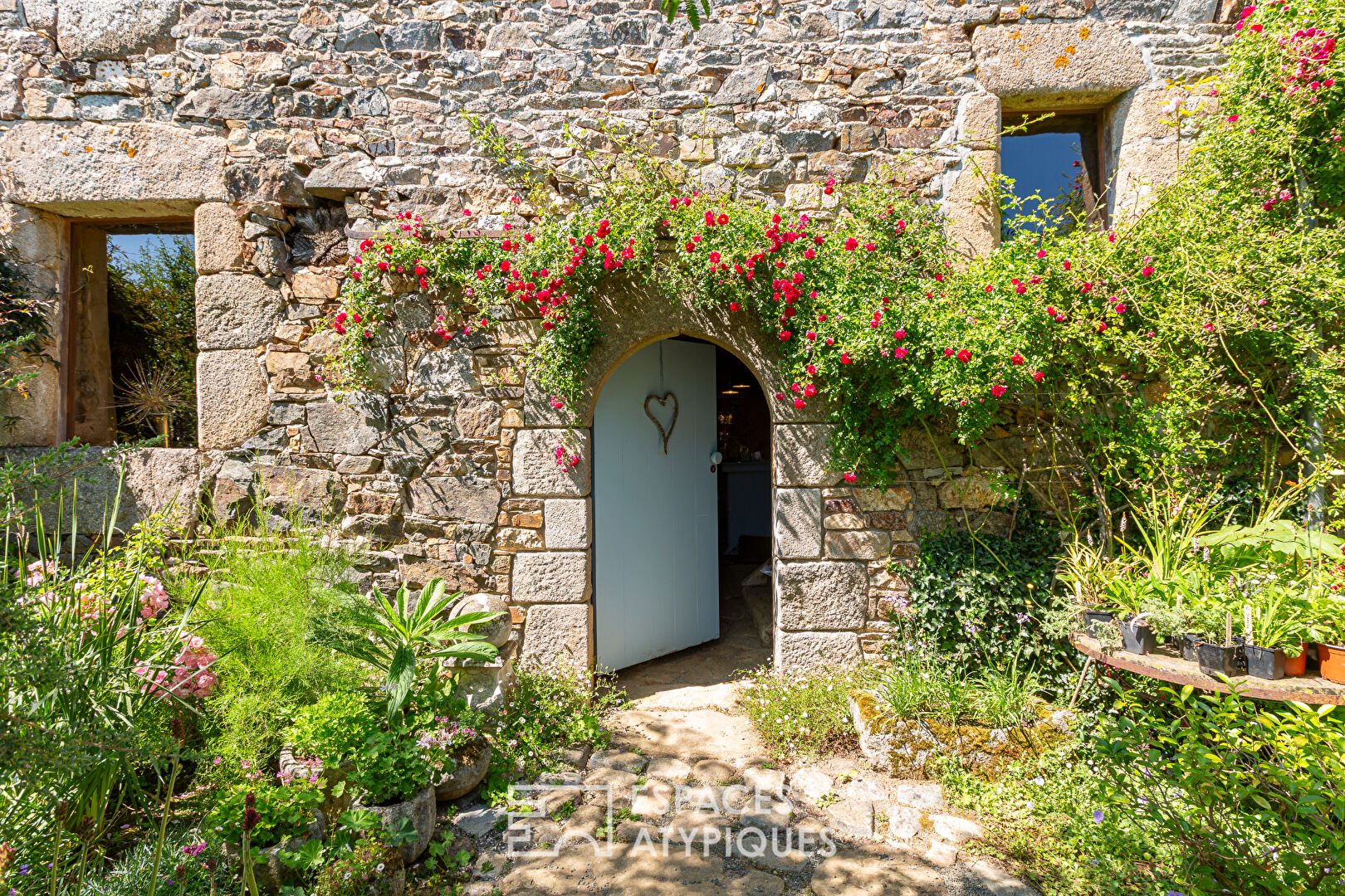 L’âme d’une maison, la magie d’un jardin  remarquable à Plouëc-du-Trieux