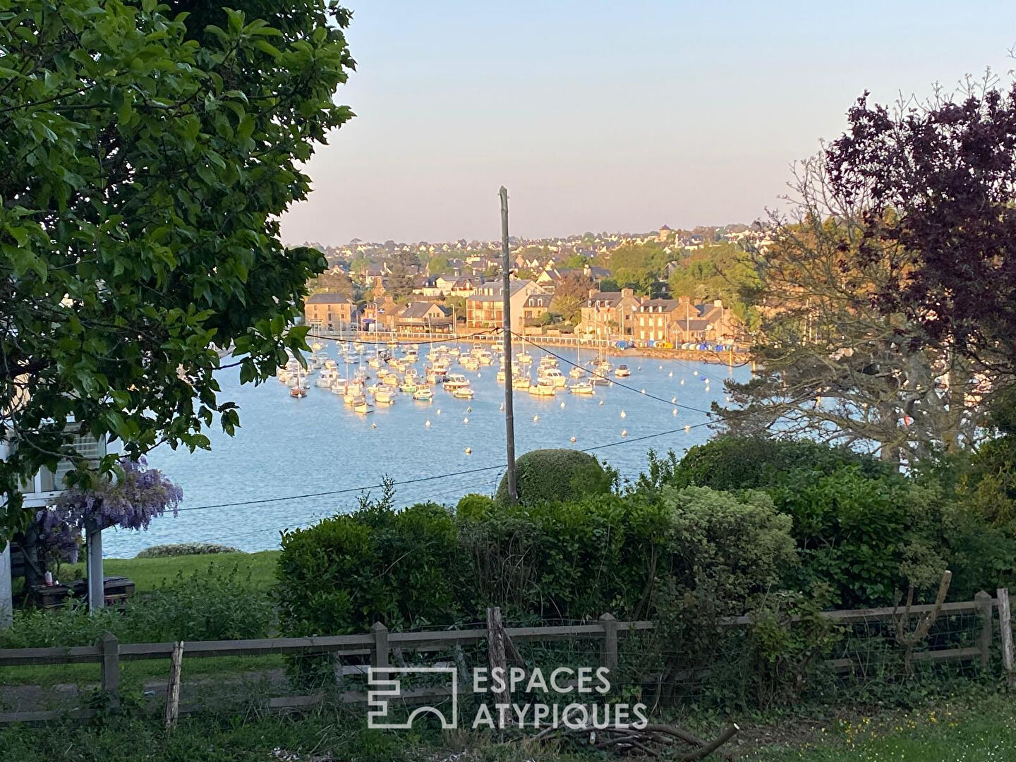 Terrain vue mer surplombant le port de Dahouët – Pléneuf Val André