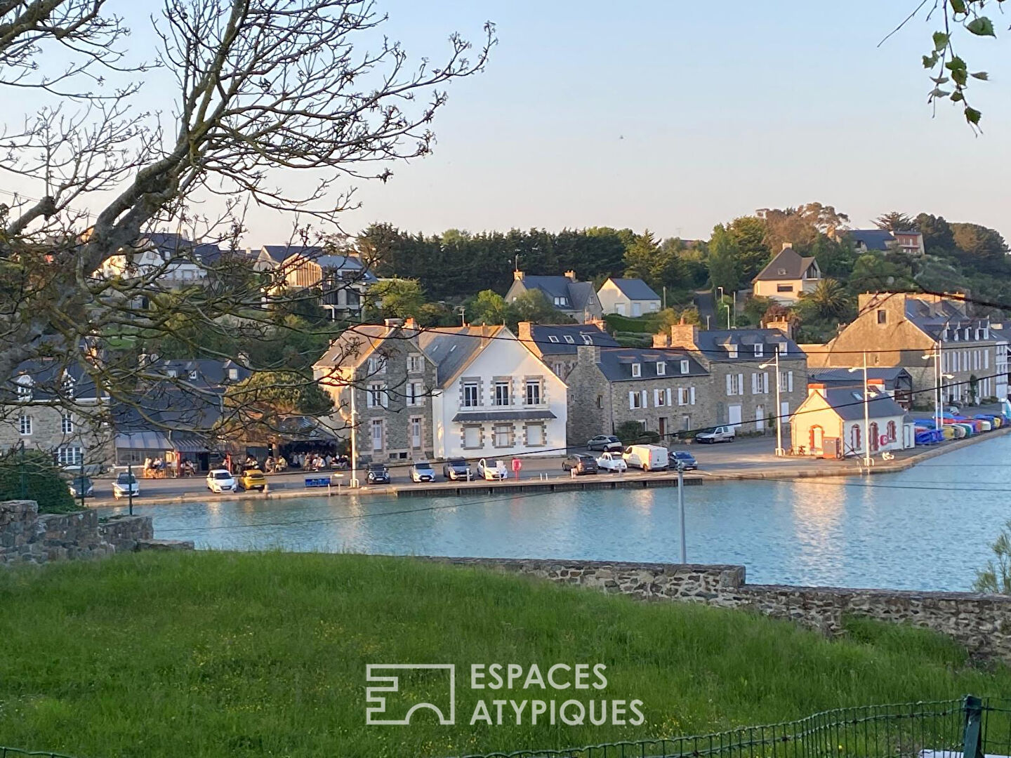 Terrain vue mer surplombant le port de Dahouët – Pléneuf Val André