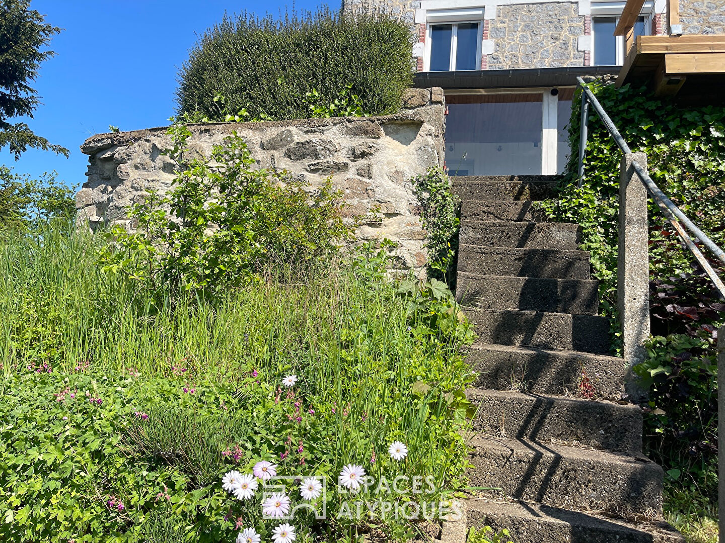 Vue imprenable et cachet authentique au coeur de Saint-Michel