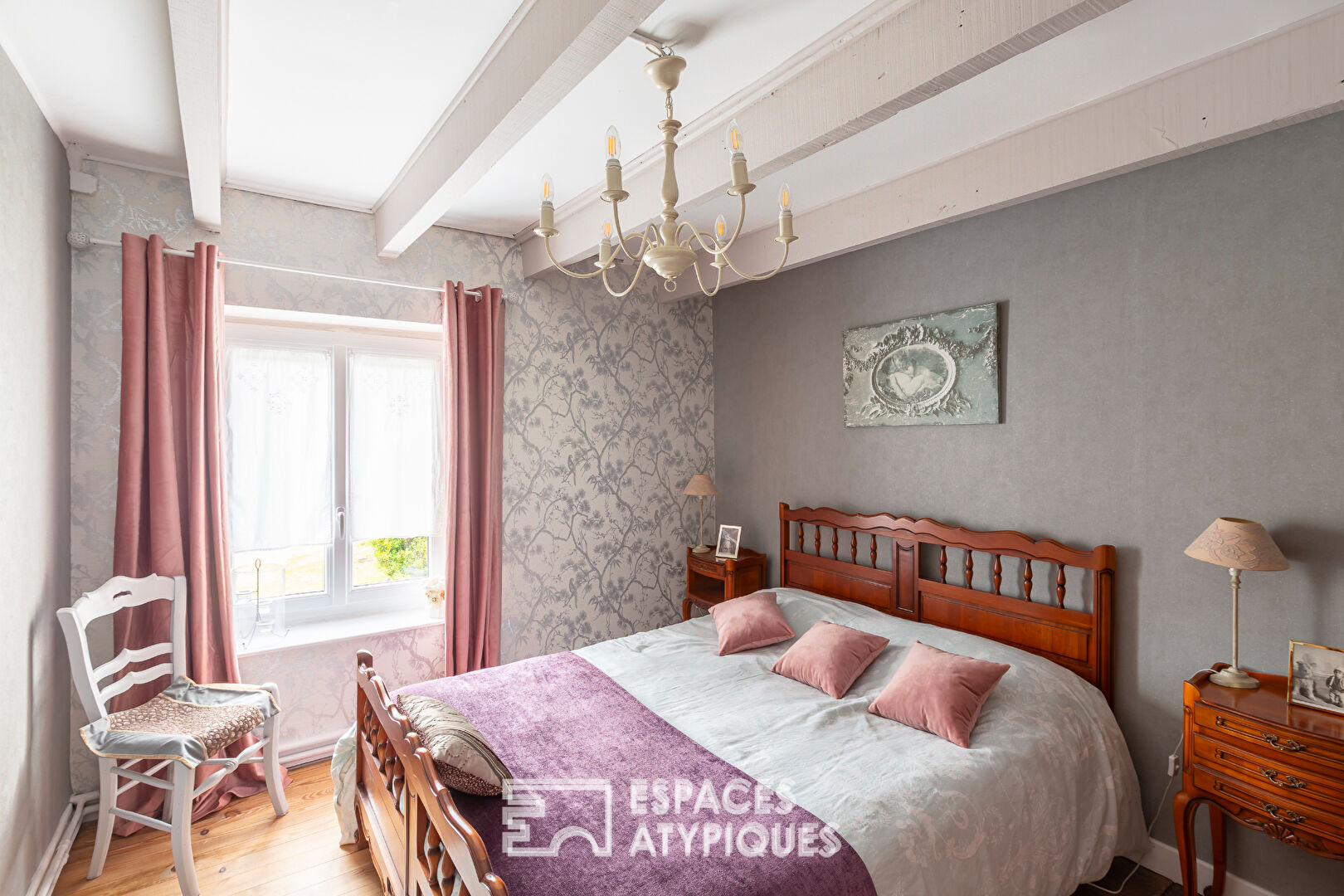 Maison en pierre rénovée et ses dépendances au potentiel exceptionnel