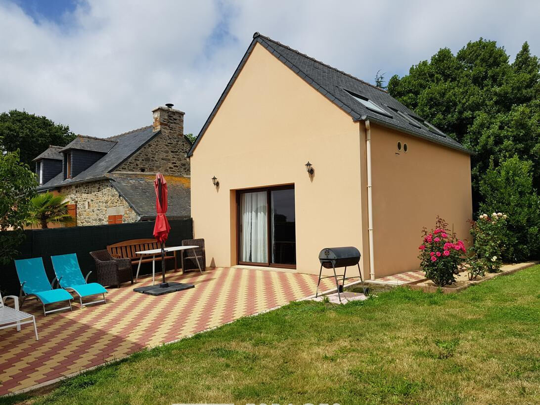 Ensemble immobilier Longère et Gîte au calme à la campagne proche mer Planguenoual 8 pièce(s)