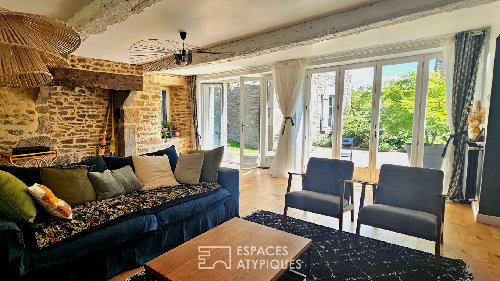 Propriété de charme avec deux maisons et jardin – Dinan centre à pied