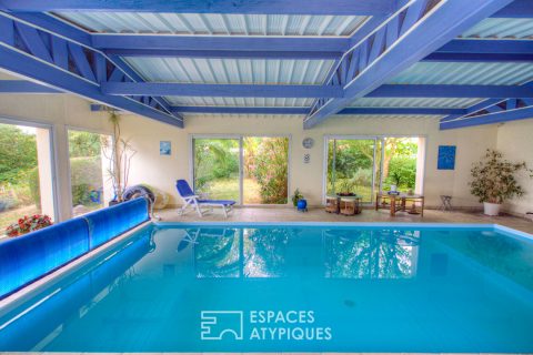 Maison d’architecte contemporaine avec piscine intérieure et vue mer – Yffiniac