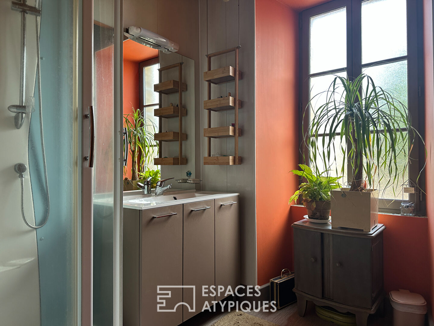 Maison en pierres avec son atelier comprenant une forge en état de fonctionnement