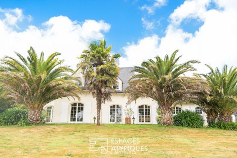 Maison familiale cachée dans un écrin de verdure à l’entrée de Lannion