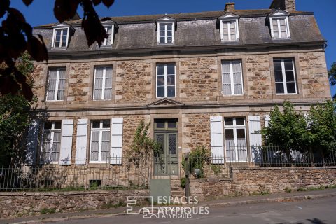 Majestic 18th century bourgeois residence in the heart of Lamballe