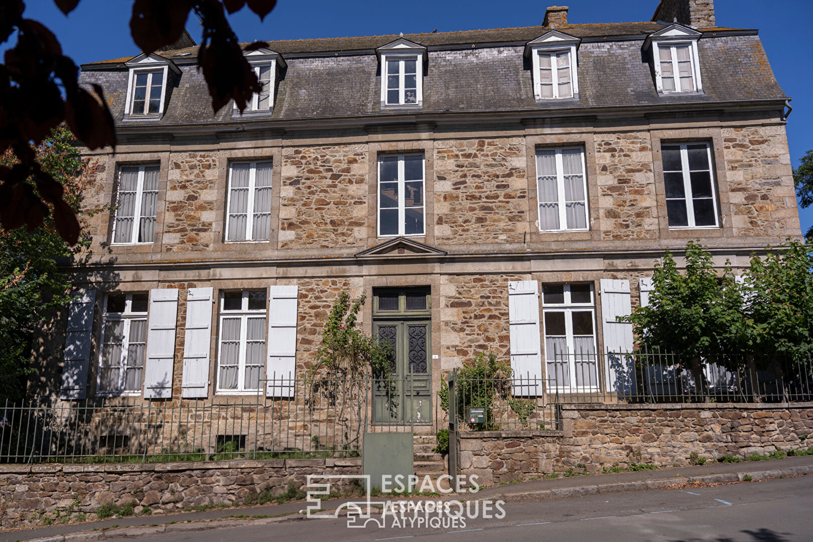 Majestueuse demeure bourgeoise du XVIIIe siècle au coeur de Lamballe