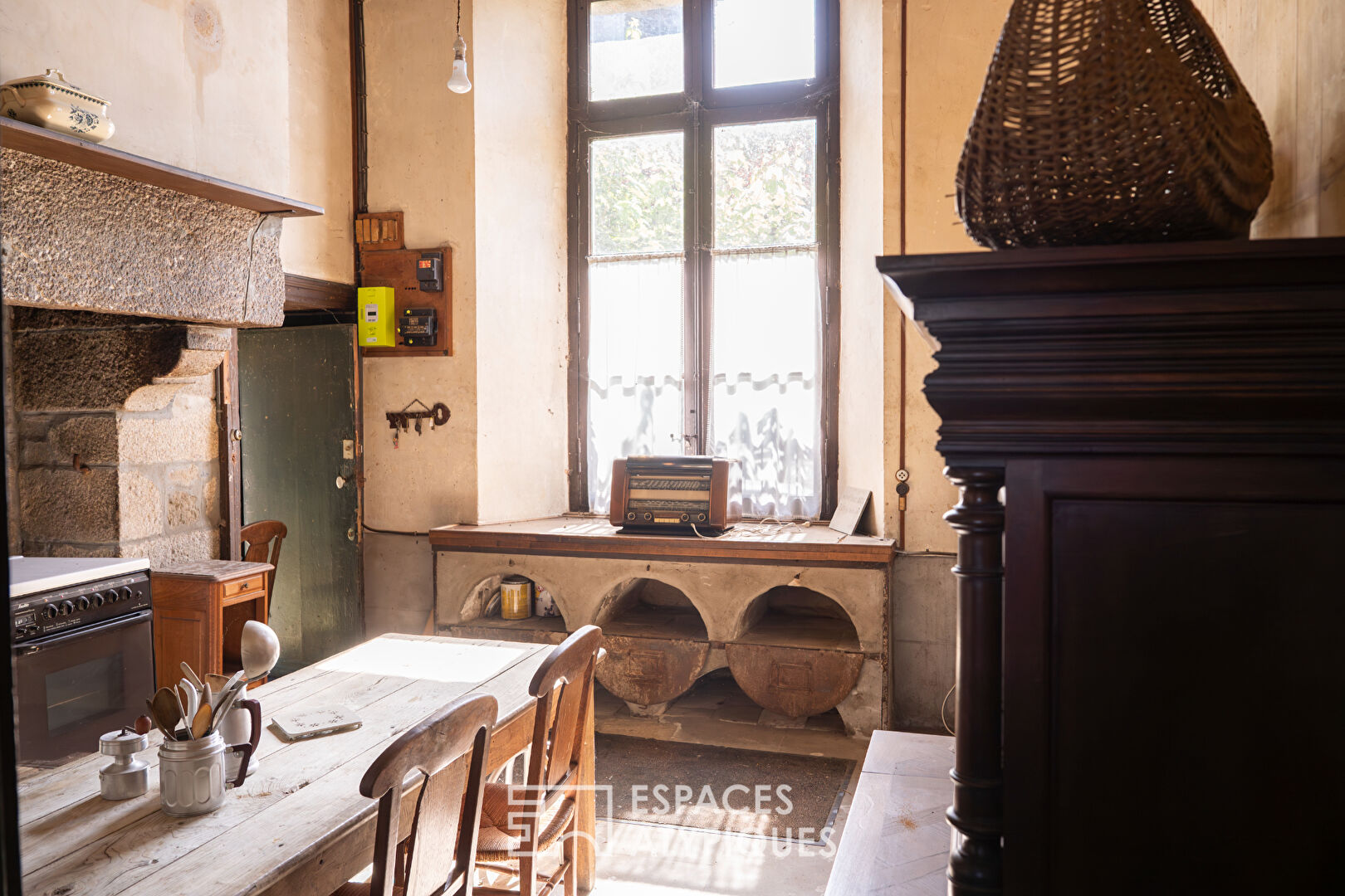 Majestic 18th century bourgeois residence in the heart of Lamballe