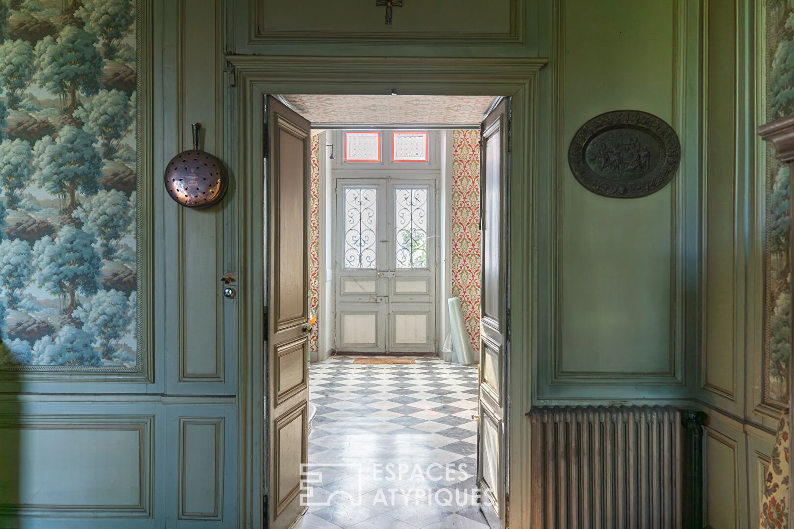 Majestic 18th century bourgeois residence in the heart of Lamballe