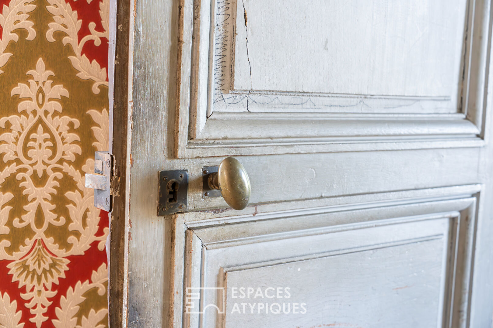 Majestic 18th century bourgeois residence in the heart of Lamballe