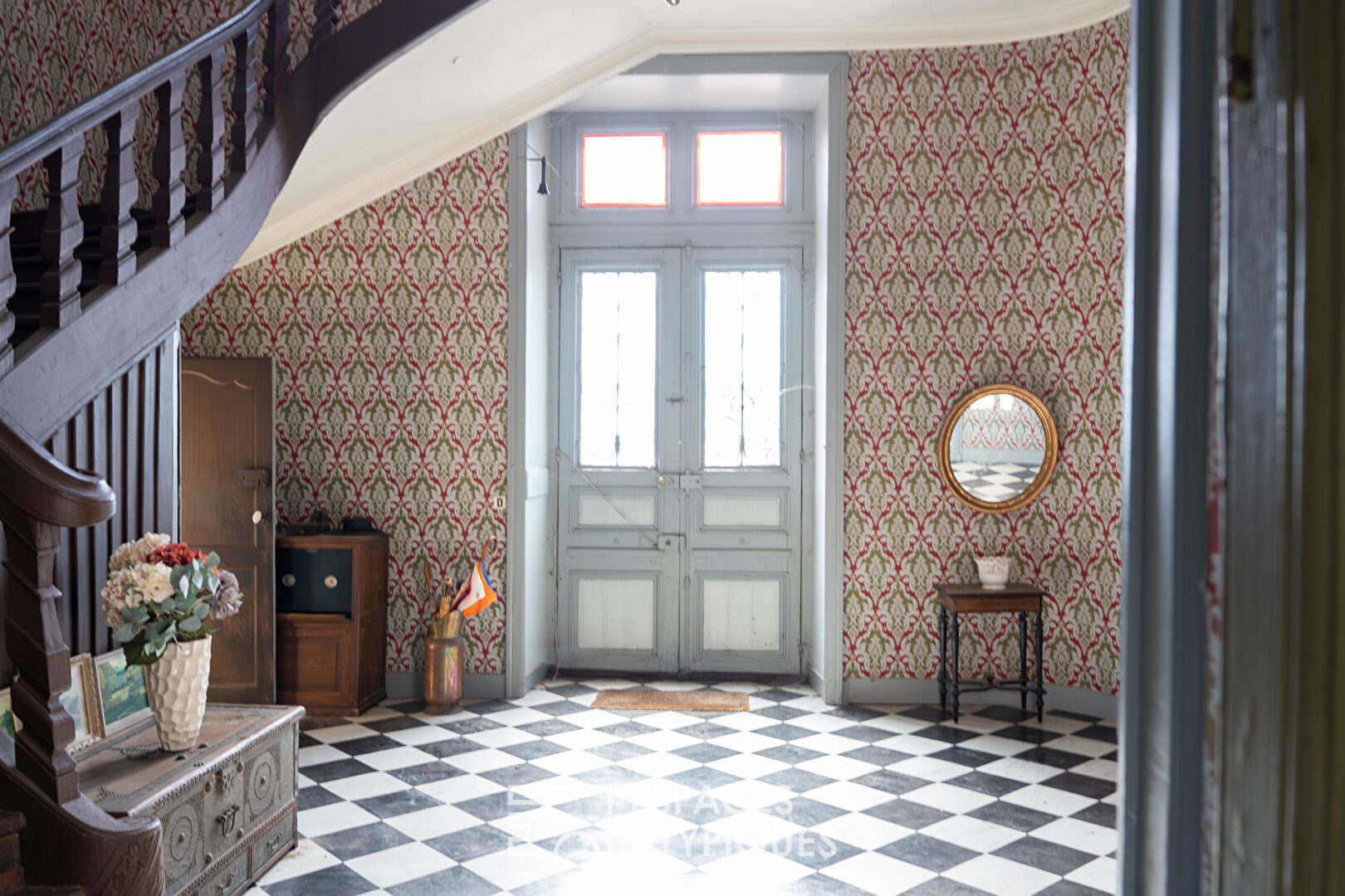 Majestic 18th century bourgeois residence in the heart of Lamballe