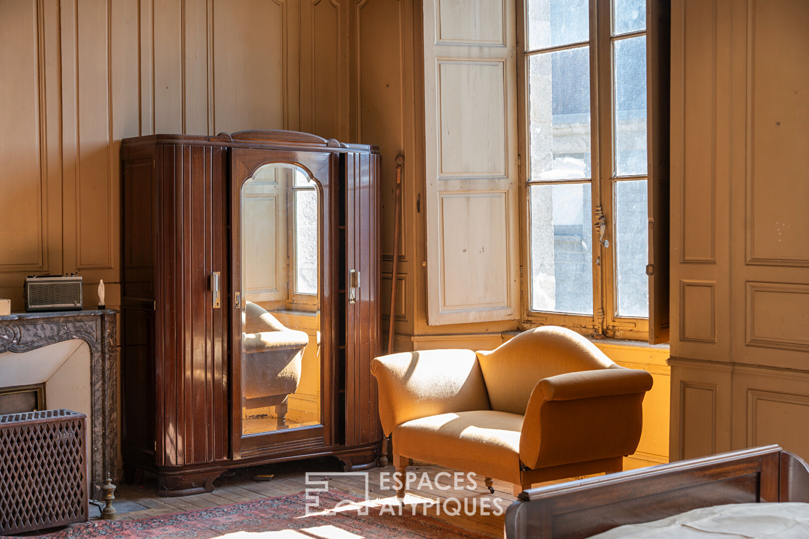Majestic 18th century bourgeois residence in the heart of Lamballe