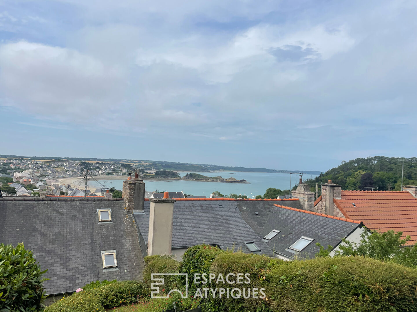 Maison de pêcheur typique rénovée et sa vue mer
