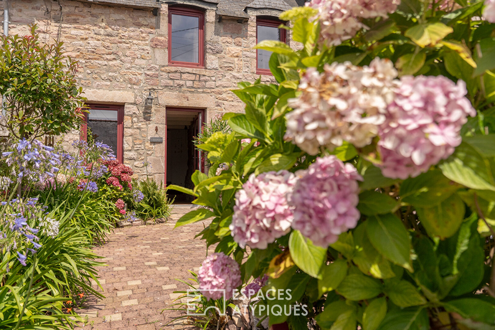 Maison de pêcheur typique rénovée et sa vue mer