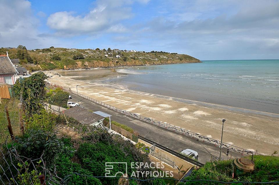 Maison à rénover face à la mer ou projet de construction  avec permis de construire valide.