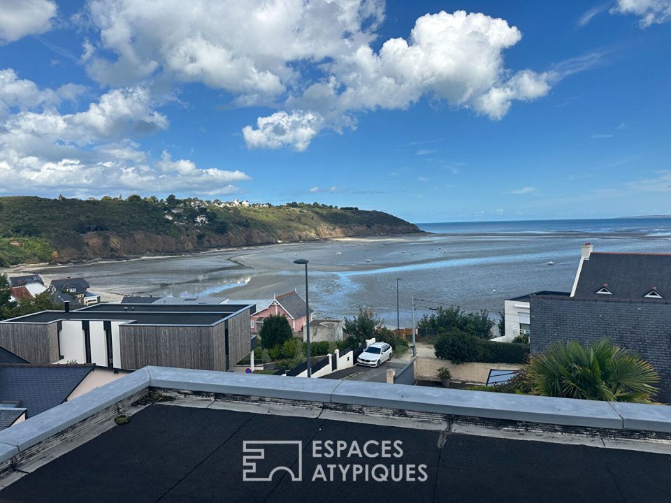 Maison à rénover face à la mer ou projet de construction  avec permis de construire valide.
