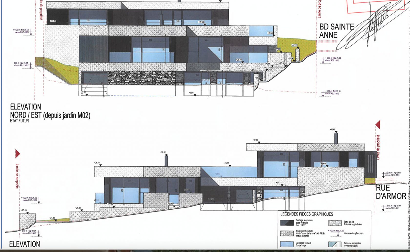 Maison à rénover face à la mer ou projet de construction avec permis de construire valide.