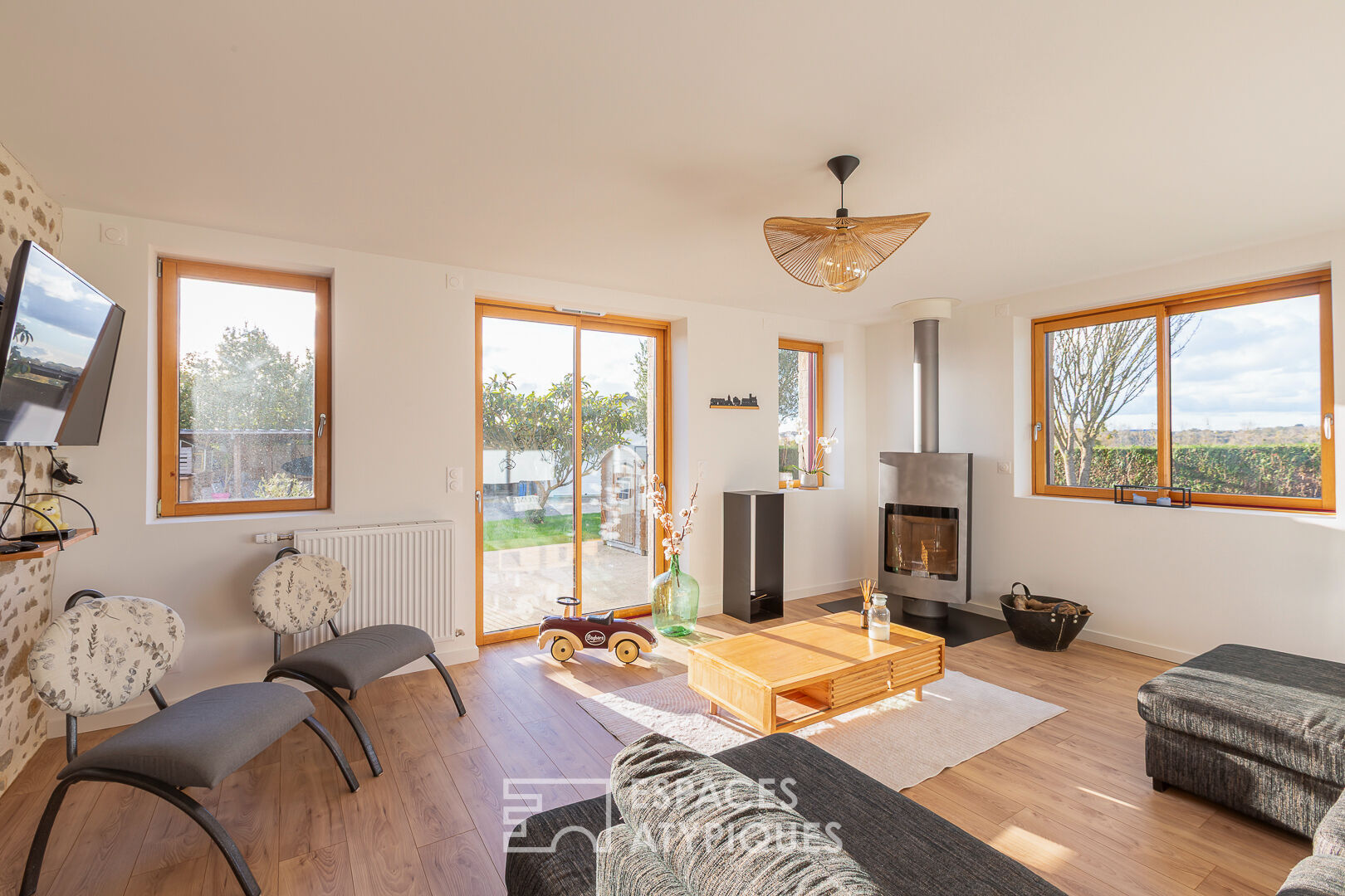 Esprit contemporain au coeur de cette ancienne chapelle  rénovée