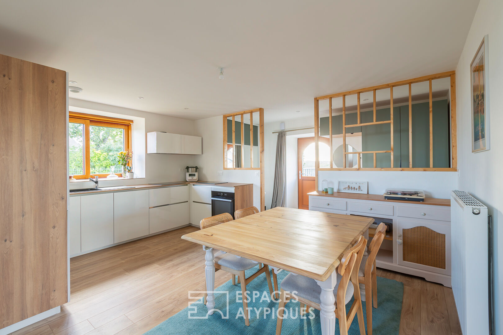 Esprit contemporain au coeur de cette ancienne chapelle  rénovée