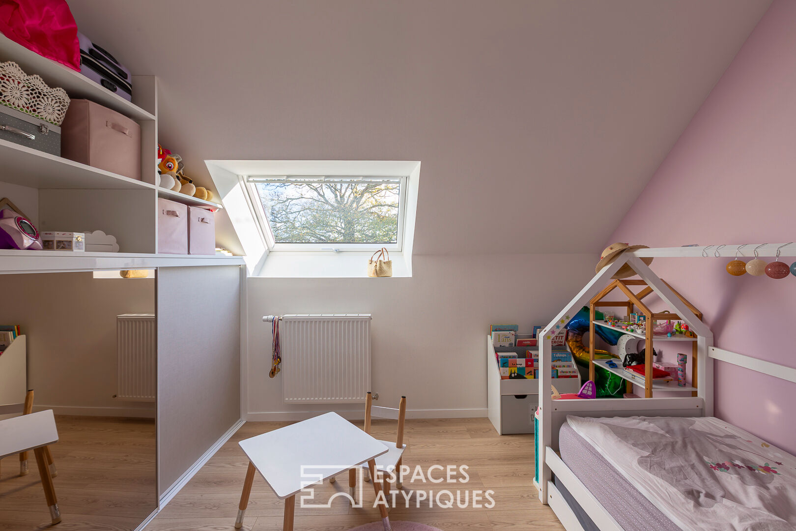 Esprit contemporain au coeur de cette ancienne chapelle  rénovée