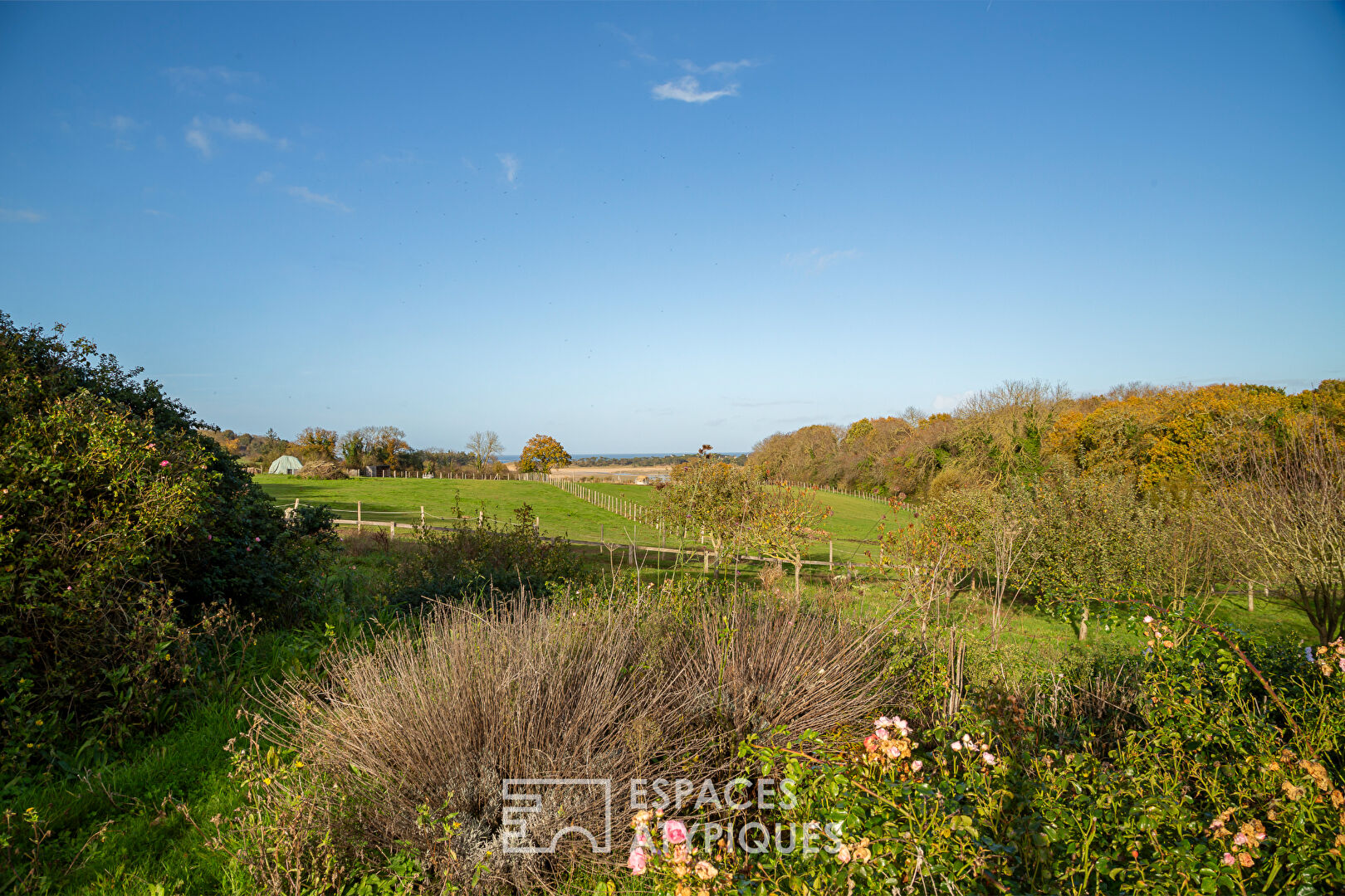 Manoir  du 17ème, 6 gîtes, vue mer, station balnéaire des Sables d&rsquo;Or