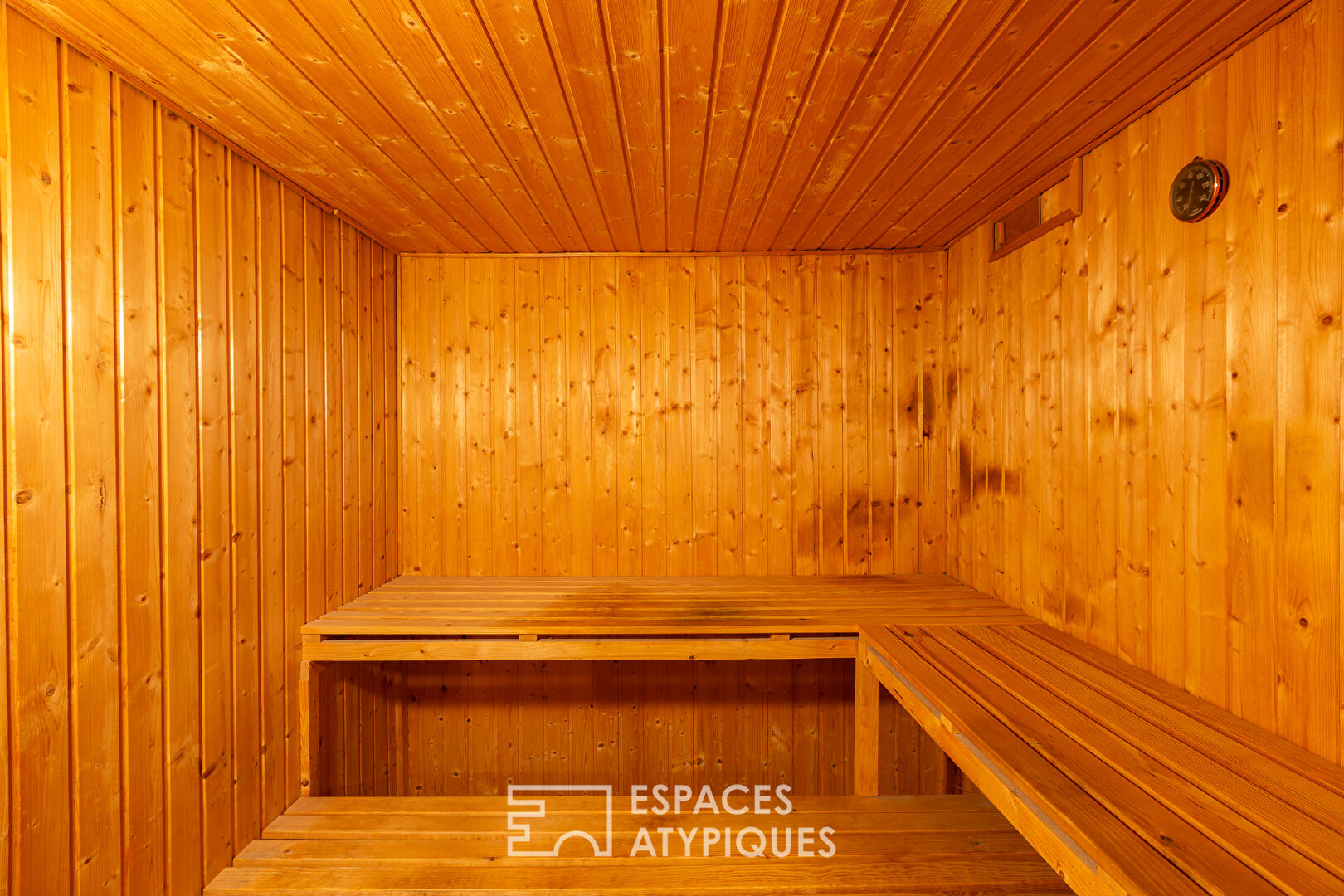 Grande maison entourée d&rsquo;un parc arboré de près de 3ha