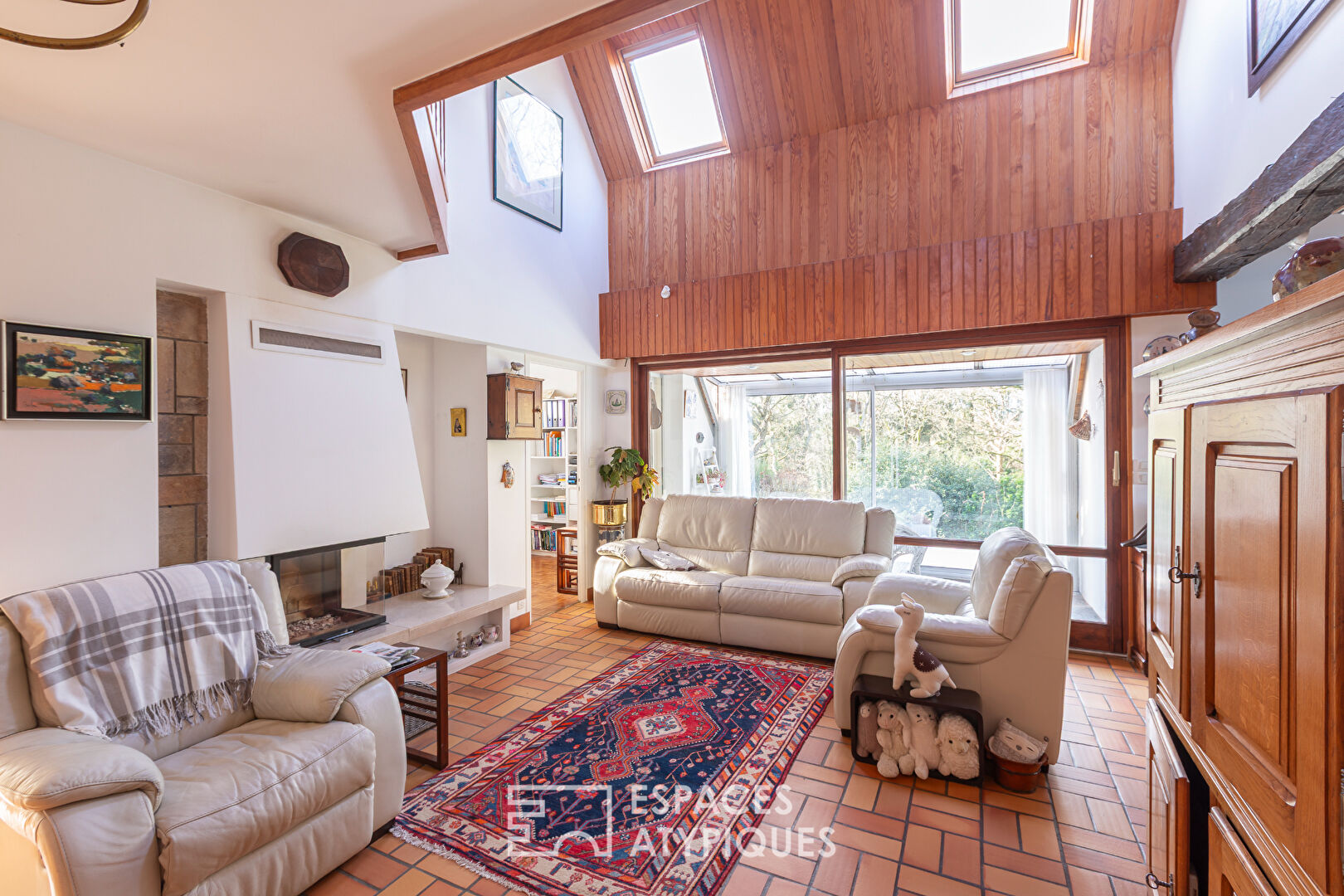 Grande maison entourée d&rsquo;un parc arboré de près de 3ha