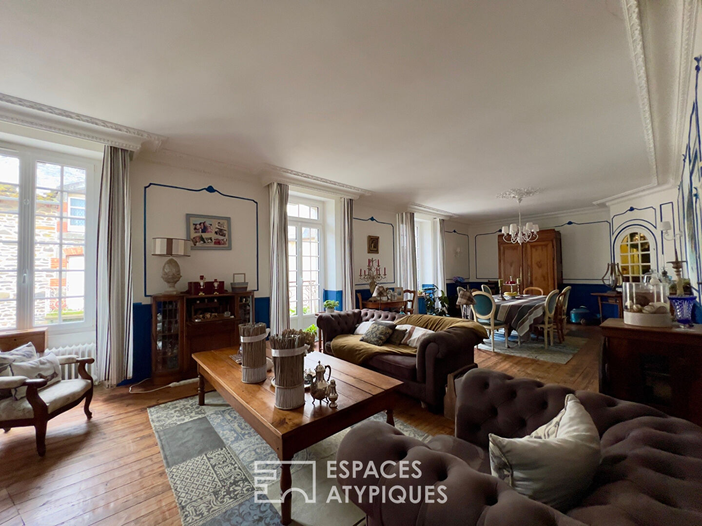 Maison familiale à Lanrelas , volumes généreux, jardin et potentiel modulable