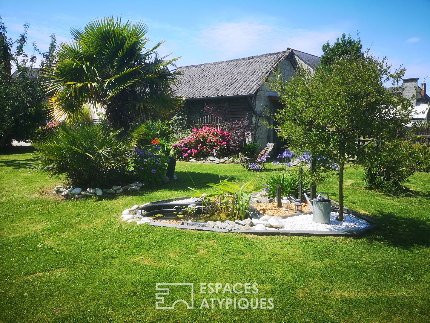 Maison familiale à Lanrelas , volumes généreux, jardin et potentiel modulable