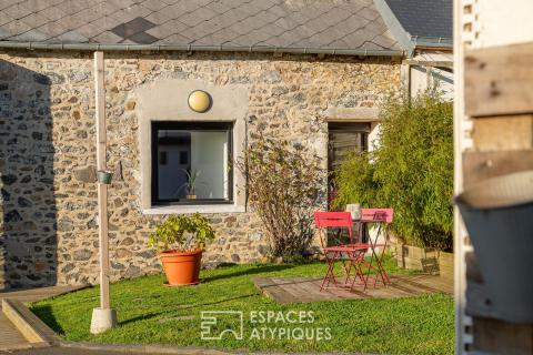Charmante maison en pierre et son extension bois