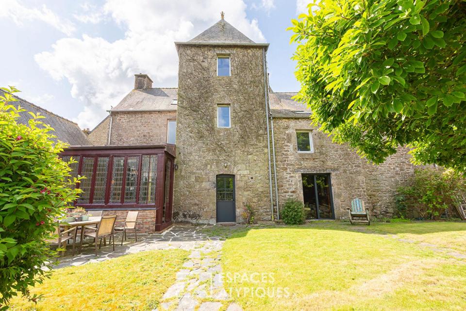 Belle maison du 17è siècle rénovée avec bâtisse en pierre idéale pour chambres d'hôtes ou maison de famille