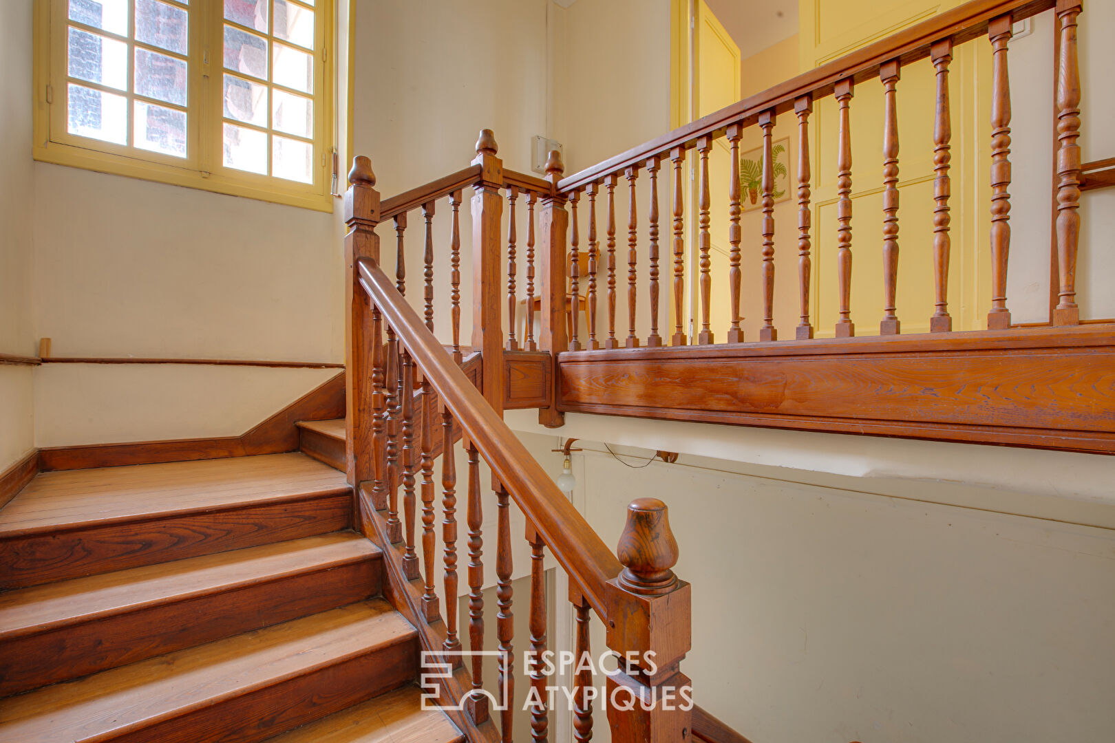 Appartement typique années 50 et sa vue sur le port