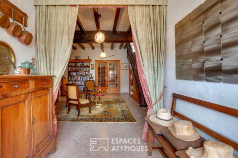 Maison authentique basque avec vue dominante sur les collines