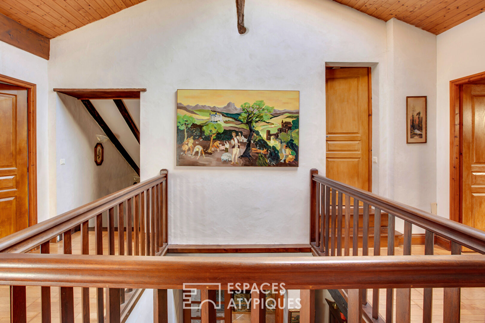 Maison authentique basque avec vue dominante sur les collines