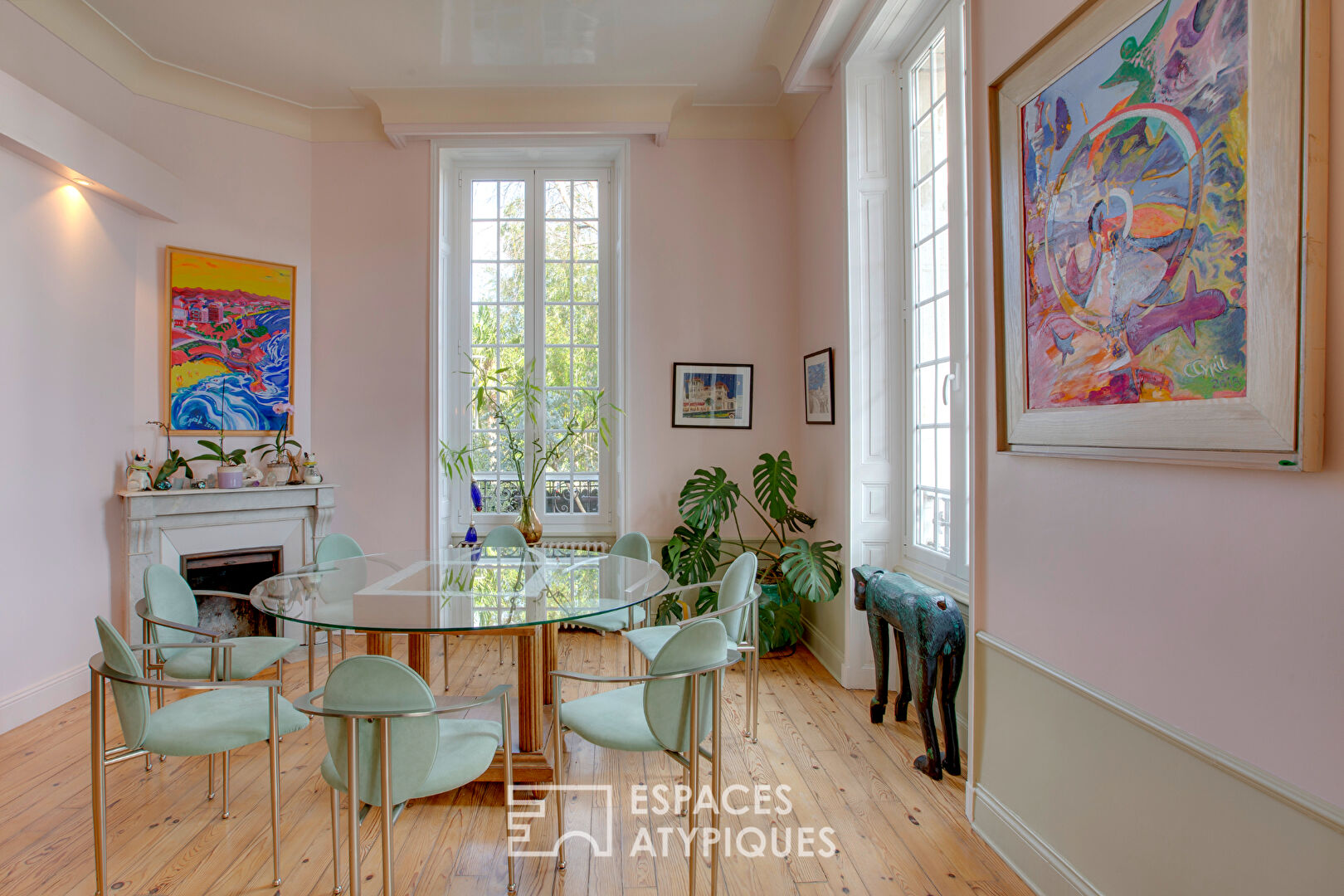 Élégant hôtel particulier au charme intemporel