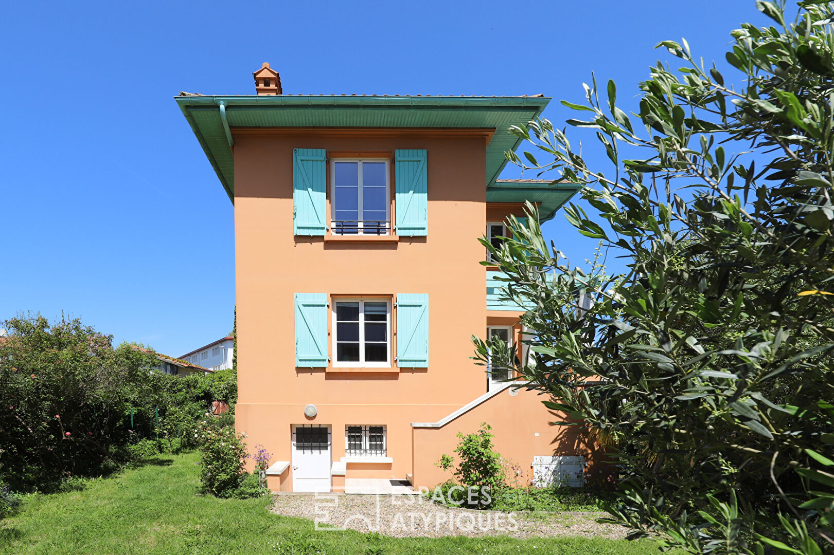 Villa de caractère au coeur des Arènes
