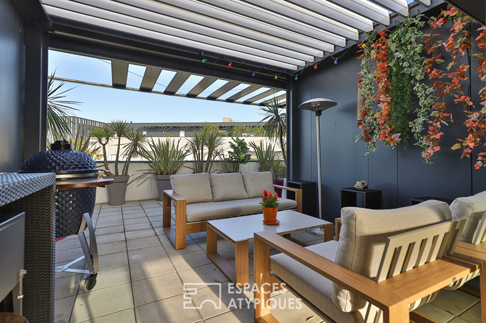 Penthouse apartment in the Arenas district with 360° terrace