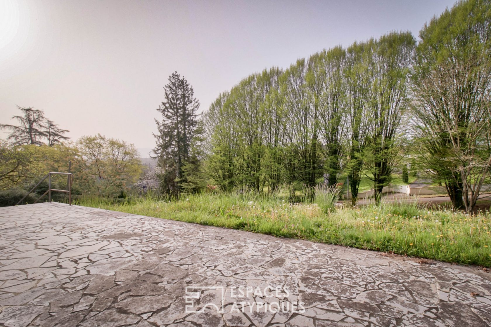 La haut, sur la Colline