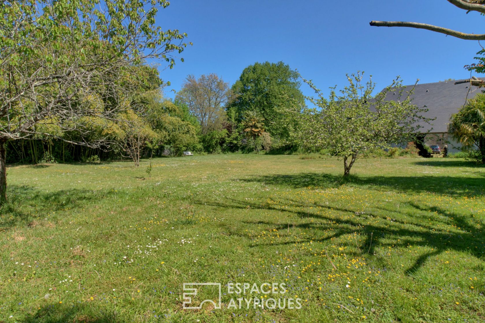 Authentique enclos Béarnais, entre Pau et Nay