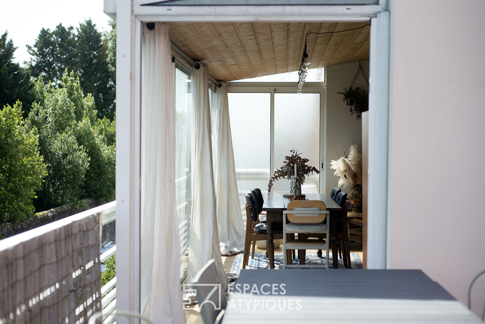 Apartment with double terraces in Marrack