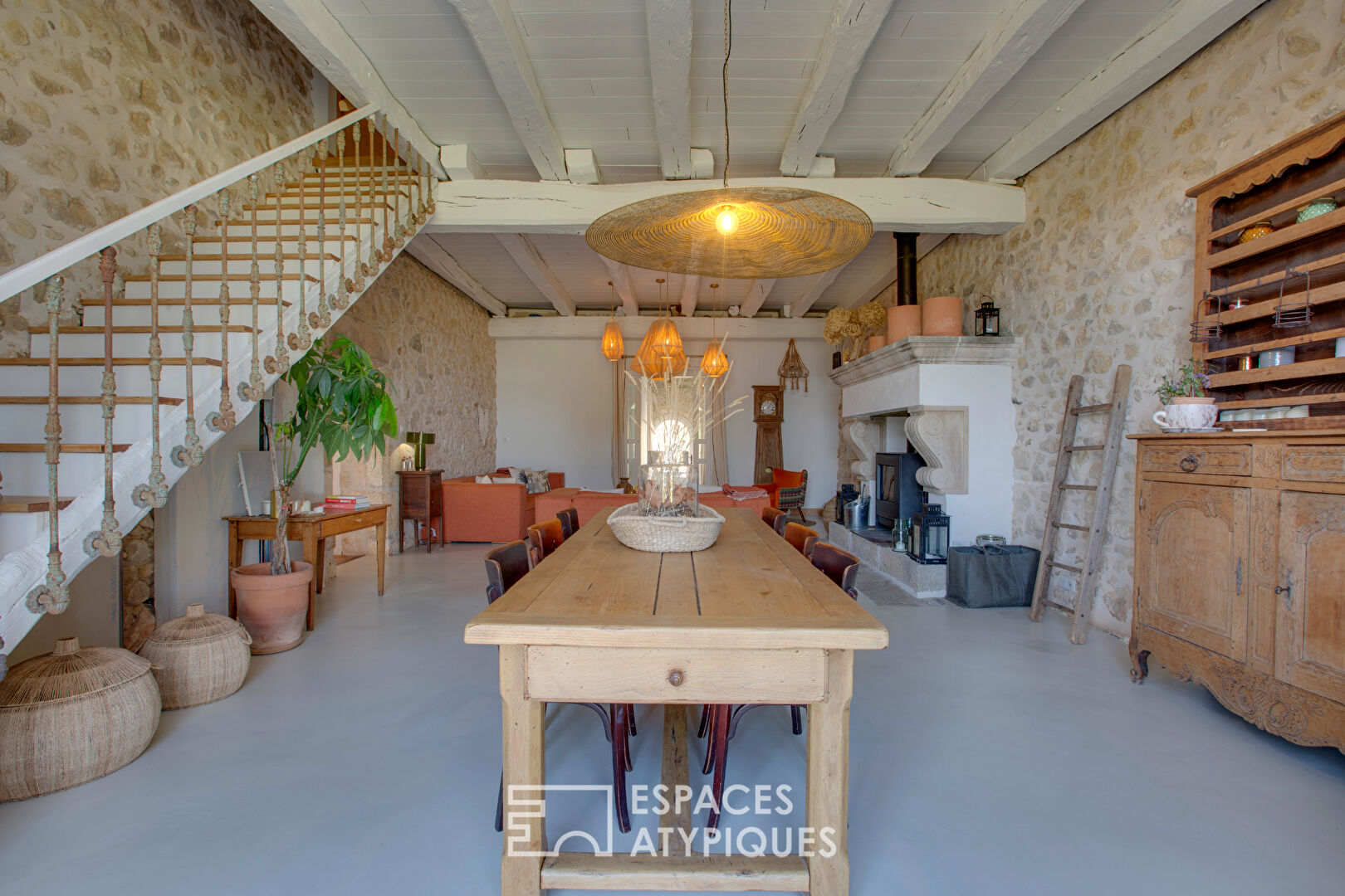 17th century property in Guiche, fully renovated